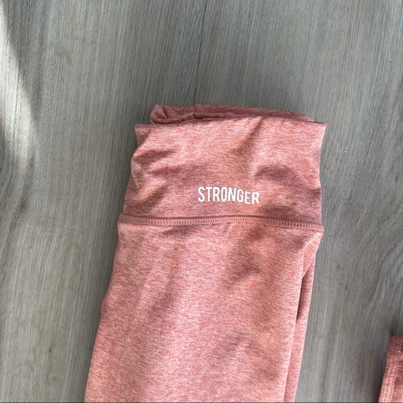 Stronger the label signature tights and crop top US (S ) 4-6 Like new 8/10 - Picture 9 of 9